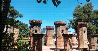 Чамские башни Понагар в Нячанге Фото: Чамские башни Понагар (Po Nagar Cham Towers), Нячанг