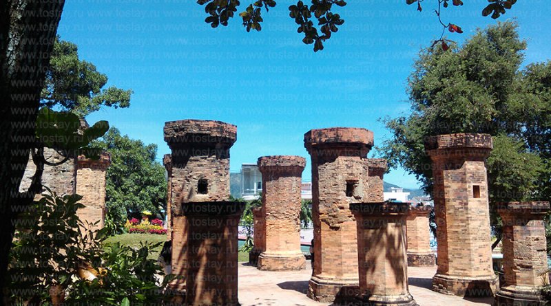 Фото: Чамские башни Понагар (Po Nagar Cham Towers), Нячанг