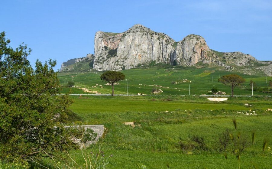 Фото: Утес Бусамбра (Rocca Busambra), Корлеоне