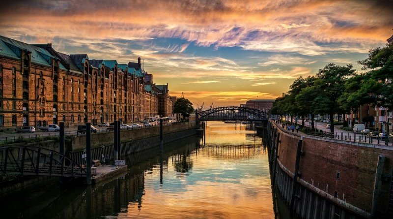 Фото: Шпайхерштадт (Speicherstadt)