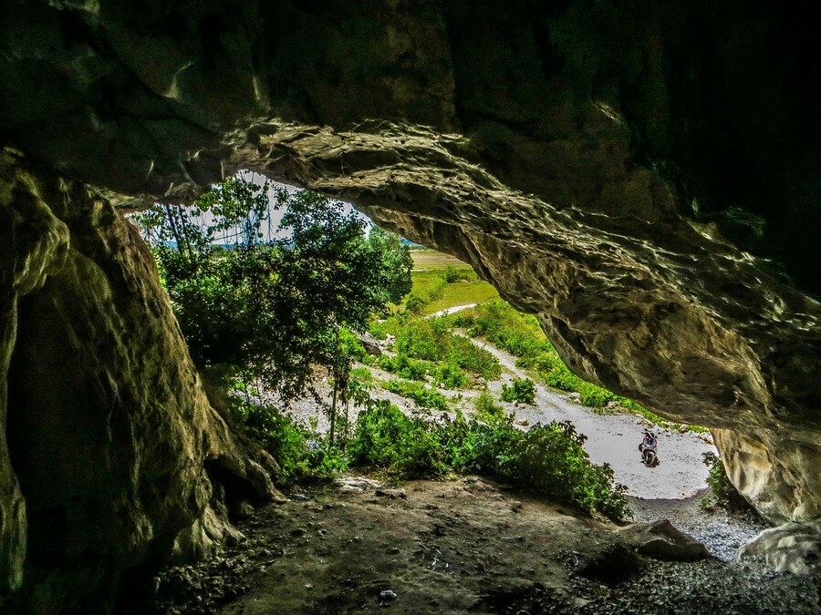 Фото: Кампонг Трач (Phnom Kampong Trach Cave)