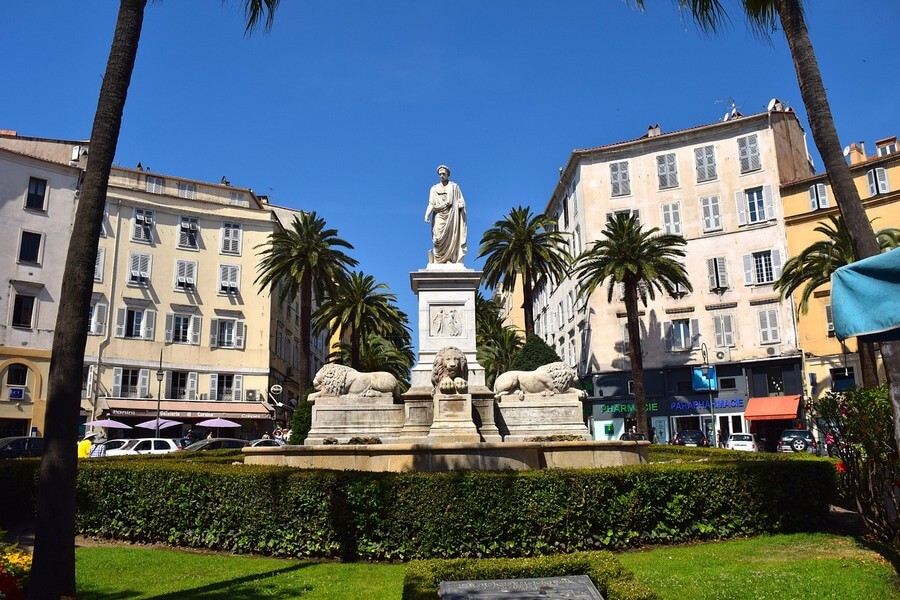 Фото: Памятник Наполеону в Аяччо (Ajaccio), Корсика