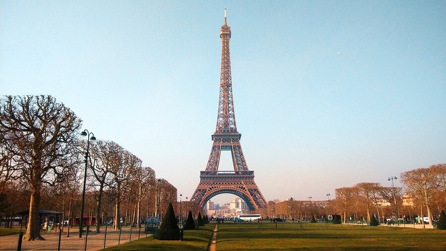Фото: Вид на эйфелеву башню, Париж