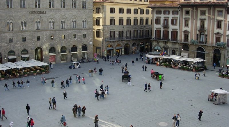 Площадь Делла Синьория во Флоренции