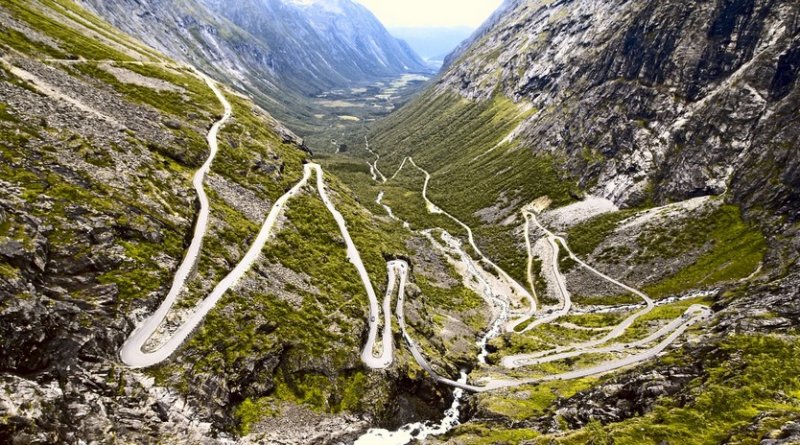 Фото: Дорога Лестница троллей (Trollstigen), Норвегия