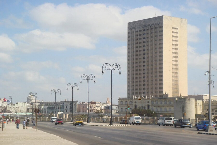 Фото: Национальный госпиталь (Hermanos Ameijeiras Hospital), Гавана