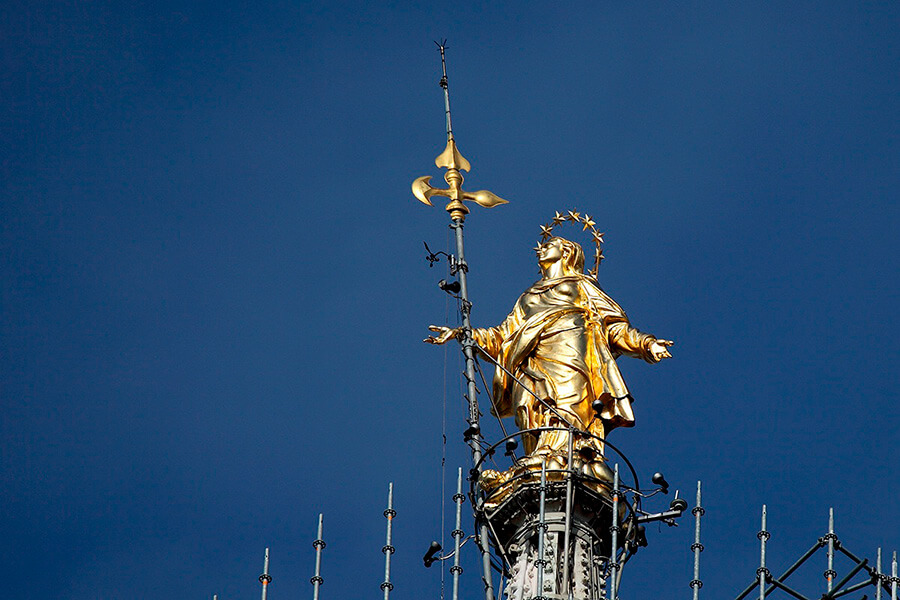 Фото: Мадонна в соборе Дуомо, Милан