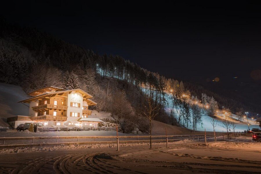Фото: Отель Residence Alpin, недалеко от Арены