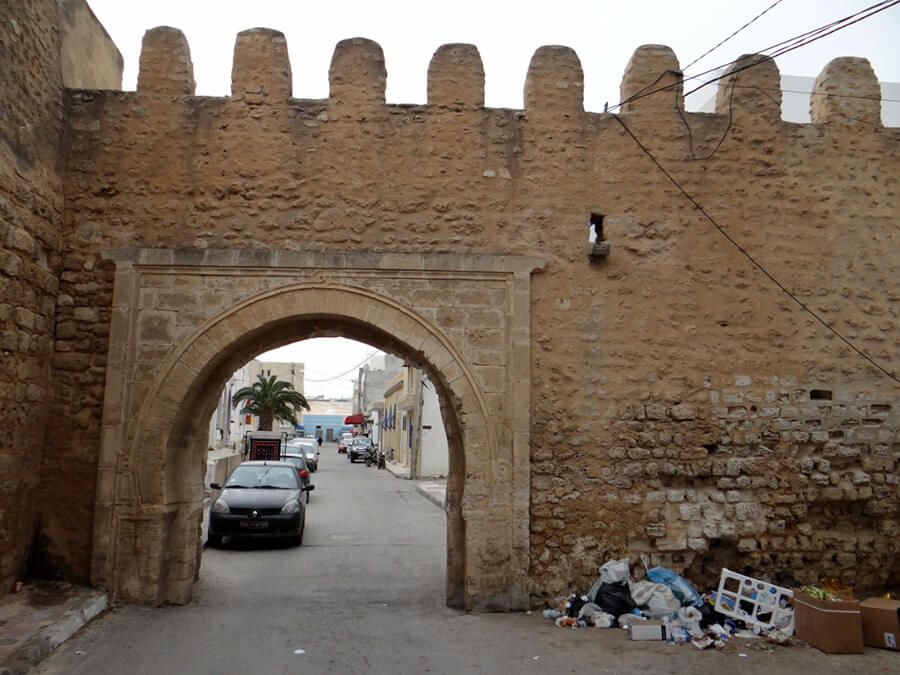 Фото: Вход в Медину в Монастире, Тунис