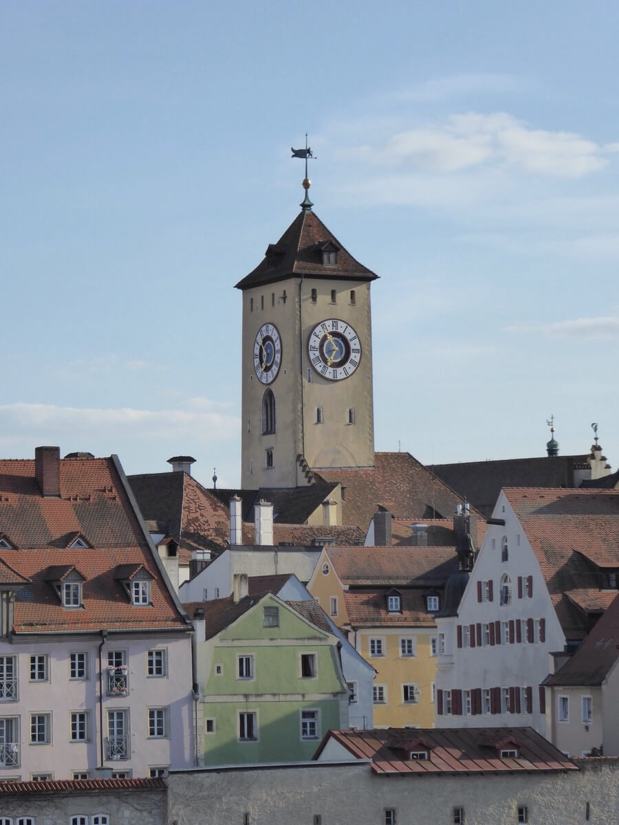 Фото: Башня с часами (Altes Rathaus), Регентсбург