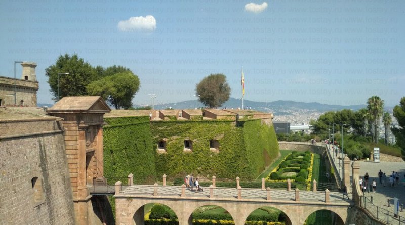 Фото: Стены крепости Монжуик, Барселона