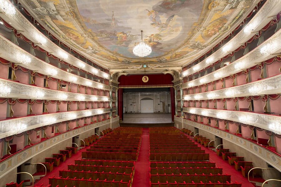 Фото: Театр Доницетти (Teatro Donizetti), Бергамо