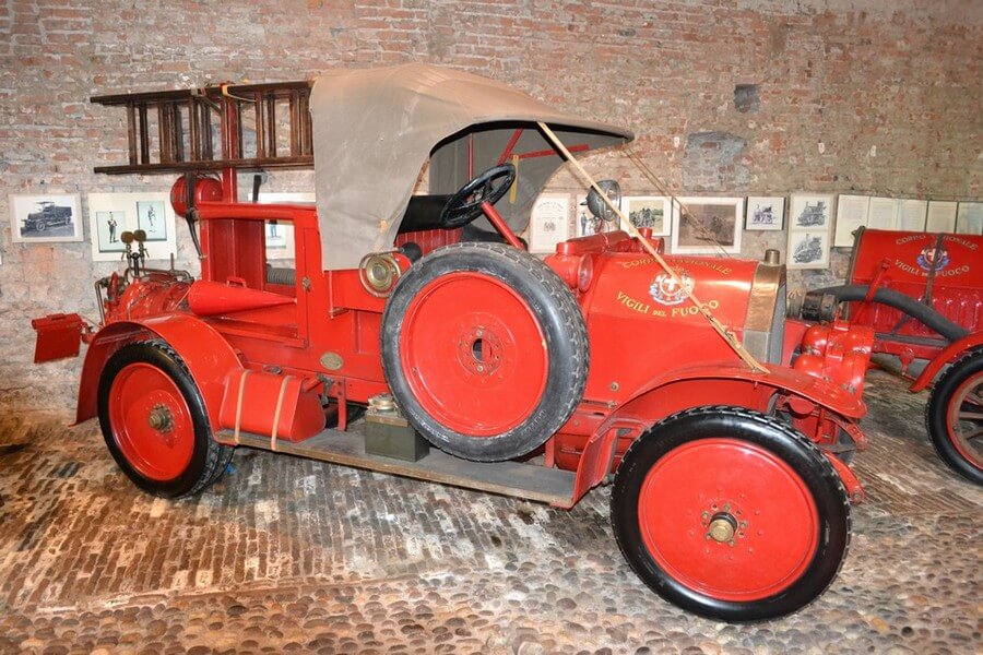Фото: Экспонат в историческом музее пожарных (Il Museo Storico dei Vigili del Fuoco), Мантуя