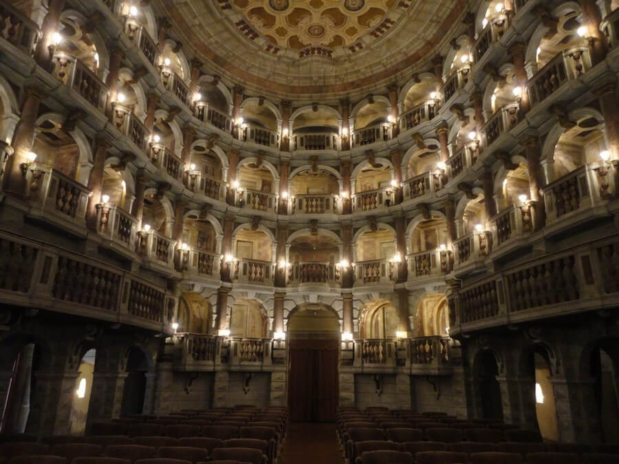 Фото: Театр Бибиена внутри (Teatro Bibiena), Мантуя