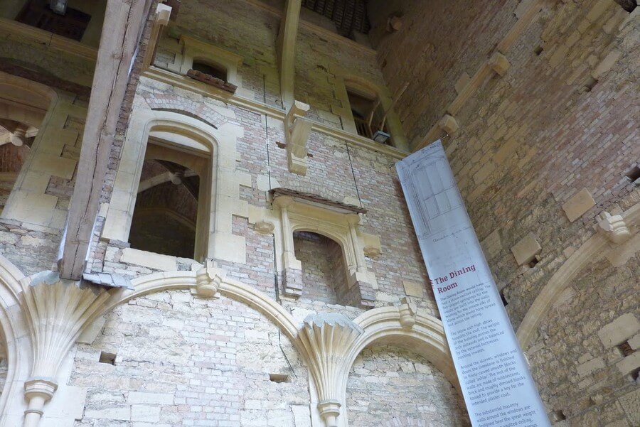 Фото: Внутри особняка Вудчестер (Woodchester Mansion), Англия