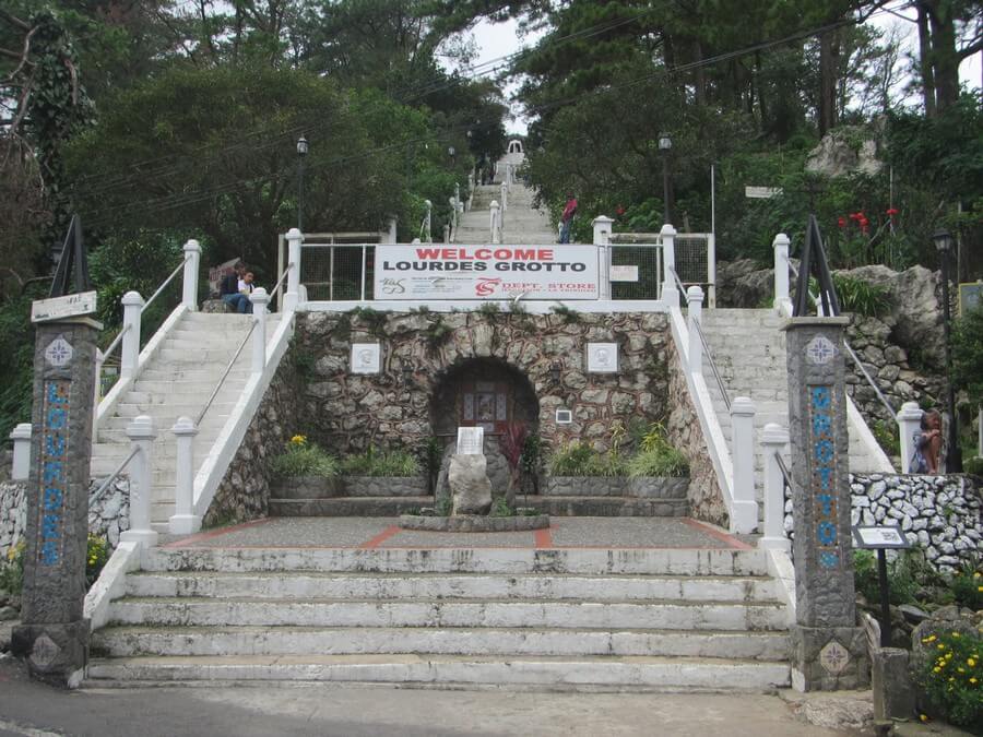 Фото: Грот Богоматери Лурдес (Our Lady of Lourdes Grotto), Багио