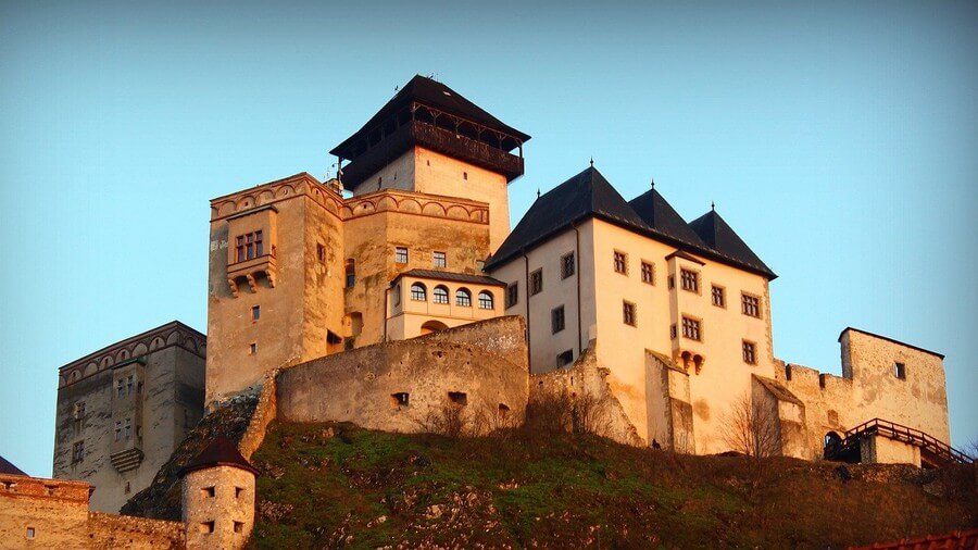 Фото: Замок Тренчьянский Град (Trenčiansky Hrad), Тренчин