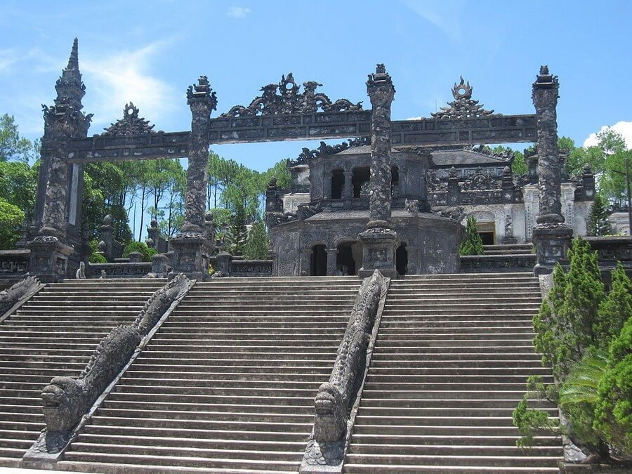 Фото: Гробница Кхай Диня (Ứng Lăng Khải Định), Хюэ