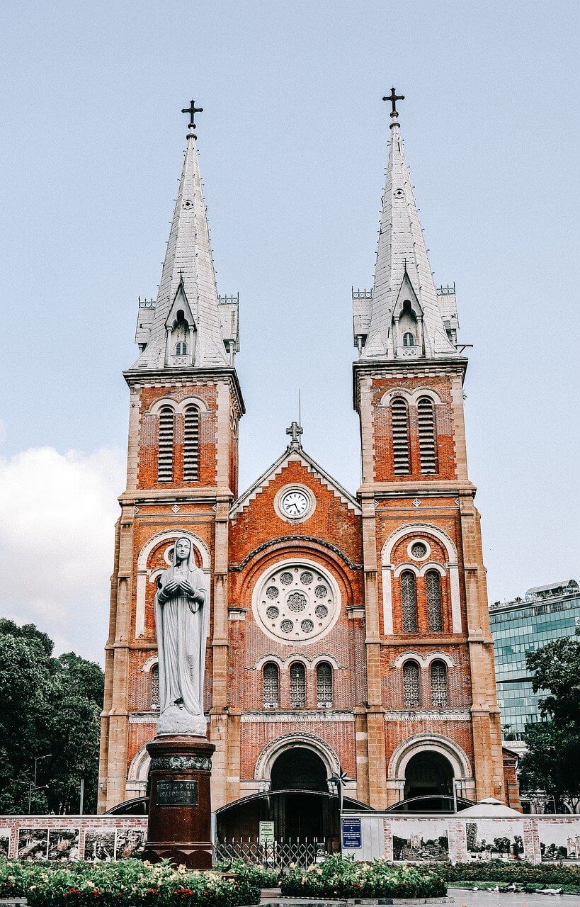 Фото: Нотр Дам де Сайгон (Notre-Dame Cathedral Basilica of Saigon)