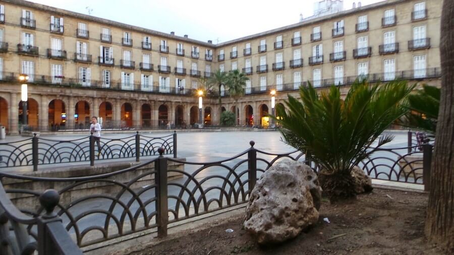 Фото: Новая площадь (Plaza Nueva), Бильбао