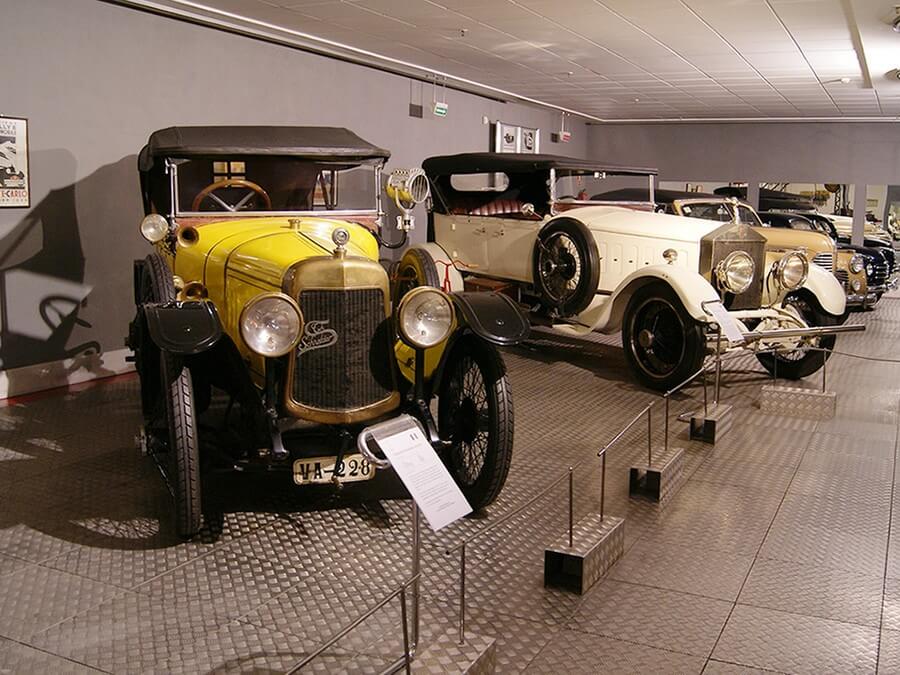 Фото: Музей истории автомобилестроения (Museo de la Historia de Automocion), Саламанка
