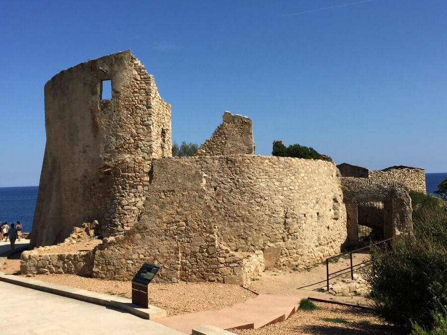 Фото: Замок Сан Эстеве (Castillo De San Esteban De Mar), Паламос