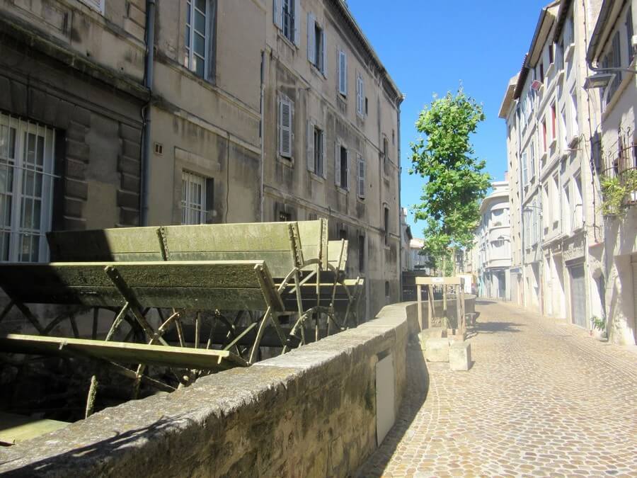 Фото: Улица Тентюрье (Rue de Teinturiers), Авиньон