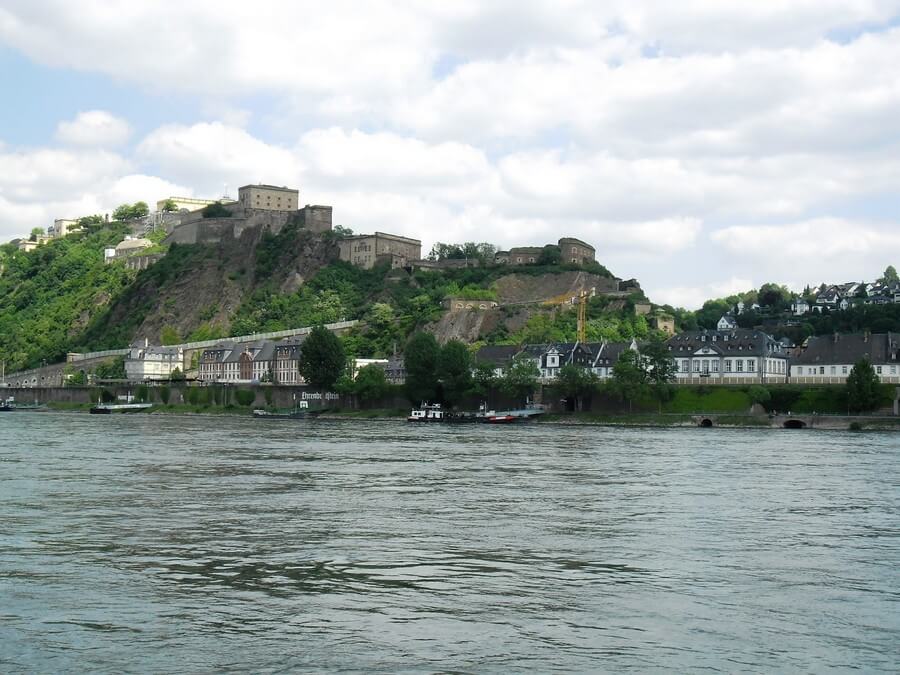 Фото: Вид на крепость Эренбрайтштайн